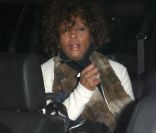 La dernière sortie de Whitney Houston le 2 février 2012 pour aller chez son médecin à Beverly Hills