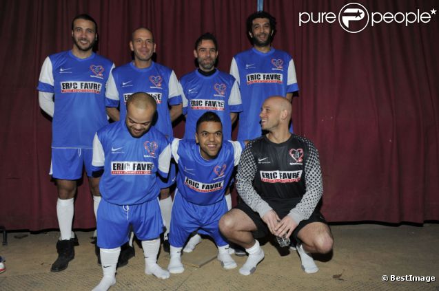 L'équipe de Ramzy le 11 février 2012 au chapiteau de Fontvieille de Monaco pour l'événement Le Show Beach Soccer le Tournoi des célébrités