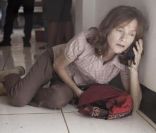 Isabelle Huppert : Traînée dans la boue de la jungle pour 'Captive'