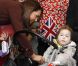 Catherine, duchesse de Cambridge, était en déplacement à Liverpool le 14 février 2012 pour sa deuxième mission officielle : en cette Saint-Valentin sans le prince William, le public était là pour la combler d'amour, à l'occasion de ses visites du bar sans alcool The Brink et de l'hôpital pour enfants Alder Hey.
