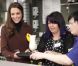  Au bar sans alcool The Brink sous l'égide de l'association Action on Addiction, Kate a bu un bon smoothie. Enfin, une gorgée. 
 Catherine, duchesse de Cambridge, était en déplacement à Liverpool le 14 février 2012 pour sa deuxième mission officielle : en cette Saint-Valentin sans le prince William, le public était là pour la combler d'amour, à l'occasion de ses visites du bar sans alcool The Brink et de l'hôpital pour enfants Alder Hey. 