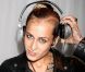 Alice Dellal en mode DJ à Londres en septembre 2011.