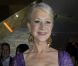 Helen Mirren pose avec grâce pour les photographes lors de l'after-party Dolce &amp; Gabbana à Milan, le 26 février 2012.