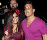 Snooki et son petit ami Jionni LaValle à West Hollywood le 7 janvier 2012. 
