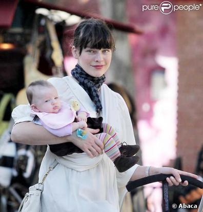 Milla Jovovich et sa fille