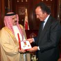 Julio Iglesias : Fièvre latine et médaille royale au Bahreïn
