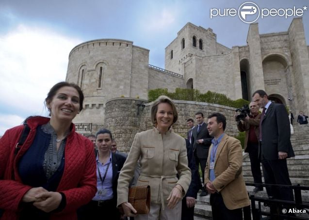 CASA REAL BELGA - Página 45 826133-la-princesse-mathilde-de-belgique-637x0-1