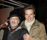 Rachid Taha et Basile de Koch lors de la soirée de la Closerie des Lilas à l\'occasion de la remise du prix littéraire du même nom le 3 avril 2012 à Paris