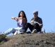Justin Bieber et Selena Gomez partagent un pique-nique câlin dans un jardin de Los Angeles, le mercredi 4 avril 2012.