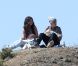 Justin Bieber et Selena Gomez partagent un pique-nique dans un jardin de Los Angeles, le mercredi 4 avril 2012.