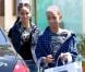 Willow Smith et sa maman Jada Pinkett, lookées pareil, en virée shopping !