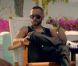 Yandel du duo Wisin y Yandel dans le clip Follow The Leader.