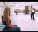 Mohamed danse devant Myriam dans Les Anges de la télé-réalité 4 le vendredi 4 mai 2012 sur NRJ 12