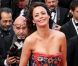 Bérénice Bejo, ravissante et en pleine montée des marches au Palais des Festivals. Cannes, le 19 mai 2012.