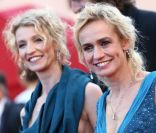 Cannes 2012 : Alexandra Lamy et Sandrine Bonnaire, duo bleuté et décolleté