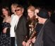 Edith Scob, Leos Carax, Kylie Minogue et Denis Lavant lors de la montée des marches pour le film Holy Motors au Festival de Cannes le 23 mai 2012