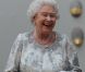 Elizabeth II avait rendez-vous avec des centaines de personnalités britanniques majeures du monde des arts, le 23 mai 2012 à la Royal Academy of Arts de Londres, dans le cadre de son jubilé de diamant. Remise de prix à des étudiants, compliments en pagaille et bonne humeur étaient au programme de Sa Majesté.
