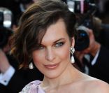Milla Jovovich a fait le show à Cannes