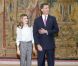 Le prince Felipe et la princesse Letizia d'Espagne présidaient le 13 juin 2012 la réunion du conseil d'administration de la Fondation Prince des Asturies, à Madrid.