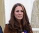 Kate Middleton, duchesse de Cambridge, assiste avec son chien Lupo à un match caritatif de polo auquel les princes William et Harry participent, à Westonbirt, le 17 juin 2012