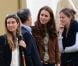 Kate Middleton, duchesse de Cambridge, assiste avec son chien Lupo à un match caritatif de polo auquel les princes William et Harry participent, à Westonbirt, le 17 juin 2012
