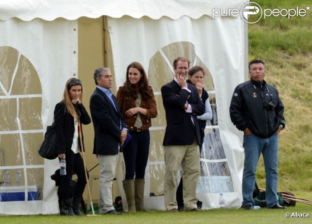 CASA REAL BRITÁNICA - Página 31 877261-kate-middleton-duchesse-de-cambridge-637x0-2