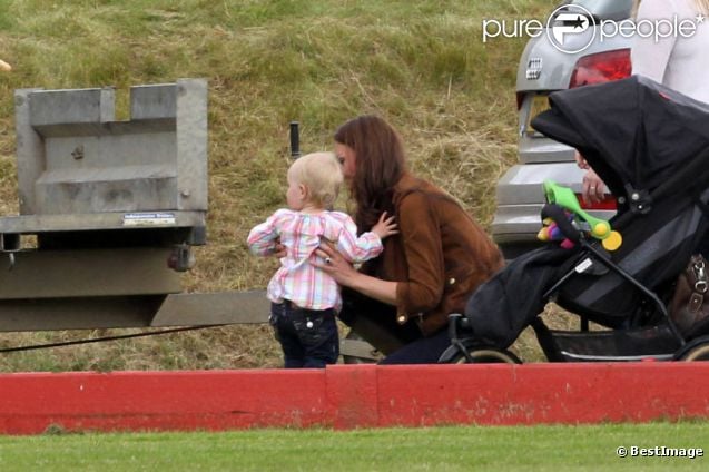 CASA REAL BRITÁNICA - Página 31 877287-kate-middleton-duchesse-de-cambridge-637x0-2