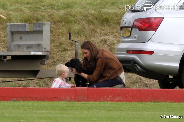 CASA REAL BRITÁNICA - Página 31 877303-kate-middleton-duchesse-de-cambridge-637x0-2