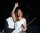 EXCLU : Anne Gravoin qui accompagne Johnny Hallyday sur scène, au Stade de France, le 17 juin 2012.