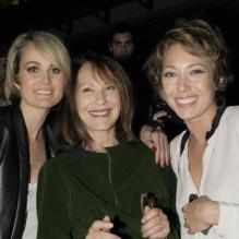 EXCLU : Laura Smet, Nathalie Baye et Laeticia Hallyday au Stade de France avant le concert de Johnny Hallyday, le 15 juin 2012.
