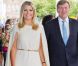 La princesse Maxima, superbe en blanc et or, et le prince Willem-Alexander des Pays-Bas assistaient le 28 juin 2012 au Concertgebouw d'Amsterdam à la clôture du 65e Holland Festival.