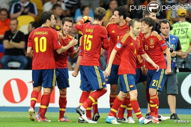 Partido de futbol de la fase final de la “UEFA EURO 2012” - Página 5 886408--637x0-2