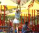 Eddie Cibrian passe la journée de la fête des pères en compagnie de ses fils Mason et Jake ainsi qu'avec sa femme LeAnn Rimes le 2 juillet 2012 dans un superbe parc de Malibu