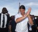 Zlatan Ibrahimovic le 18 juillet 2012 au Trocadéro à Paris au milieu des supporters quelques minutes après sa conférence de presse au Parc des Princes qui officialise sa venue au PSG