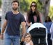 Alessandra Ambrosio, son fiancé Jamie Mazur, leur fils Noah et leur fille Anja, à Santa Monica, le 13 juillet 2012.