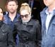 Madonna devant l'Olympia qu'elle visitait le 13 juillet 2012.