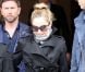 Madonna devant l'Olympia qu'elle visitait le 13 juillet 2012.