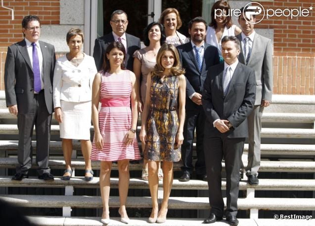 AGENDA PERSONAL DE LA PRINCESA LETIZIA Nº (2) - Página 45 904017-letizia-d-espagne-recevait-en-audience-637x0-1