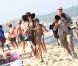 Paris Hilton se promène sur la plage de Pampelonne, à St-Tropez, le samedi 28 juillet 2012.