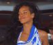  Rihanna dédicace le scooter des membres de l'équipage de sin yacht le Latitude à Antibes le 29 juillet 2012 