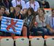 A droite : le prince Louis de Luxembourg et son épouse la princesse Tessy dans les gradins de l'Aquatics Centre de Londres le 31 juillet 2012.