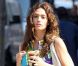 La jolie Emmy Rossum porte une robe 'Carissa' par Kate Spade. New York, le 3 août 2012.