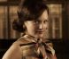 Elisabeth Moss est Peggy Olson dans la série  Mad Men. 