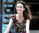 Alexa Chung à vélo dans le quartier de NoHo à New York, le 13 août 2012.