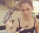 Jessica Alba avait retrouvé les armes pour  Machete Kills  de Robert Rodriguez. Juin 2012.
