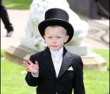 Un petit anglais à grand chapeau