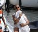 Beyoncé et Jay-Z quittent leur yacht avec leur fille Blue Ivy, le 8 septembre 2012 à Beaulieu-sur-mer