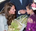 Kate Middleton et le prince William lors de leur arrivée en Malaisie le 13 septembre 2012