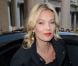  Kate Moss, entièrement habillée en Liu Jo, signe une arrivée de star à l'inauguration de la nouvelle boutique milanaise de la marque italienne. Milan, le 19 septembre 2012. 