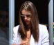 Alessandra Ambrosio quitte la boutique Petco à Santa Monica. Le 24 septembre 2012.
